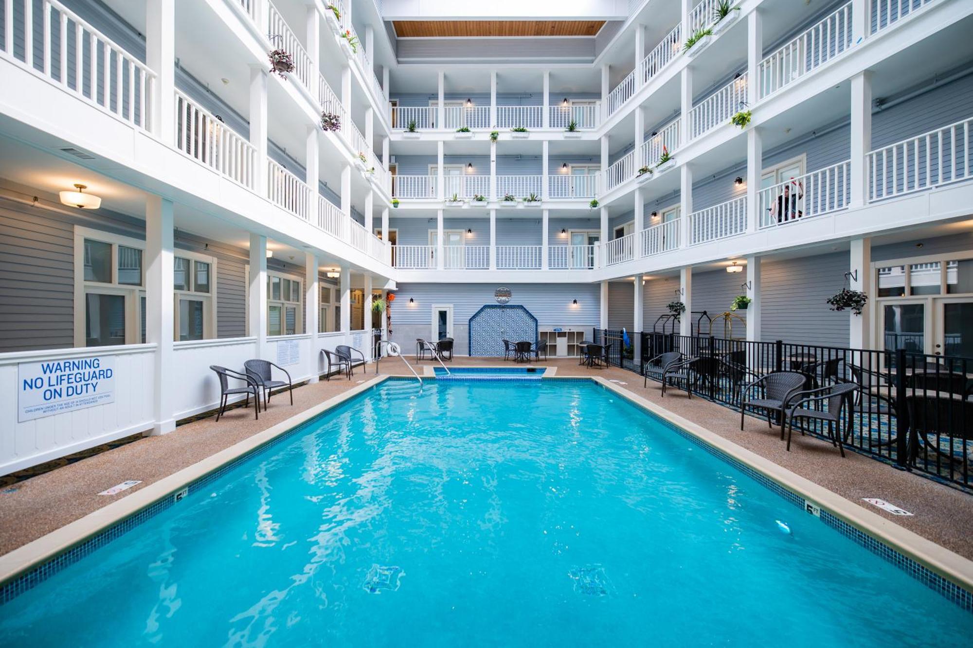 מקינק איילנד Lake View Hotel מראה חיצוני תמונה